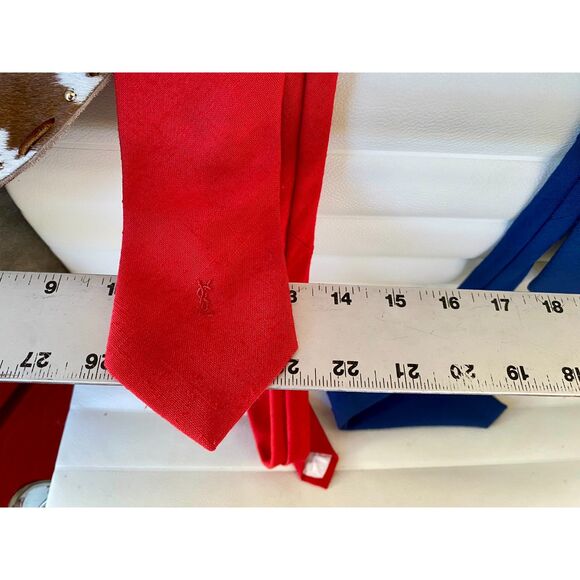 2 VTG Yves Saint Laurent NY Paris Solid Red Blue Slub Fabric Necktie Made in USA - Picture 5 of 13